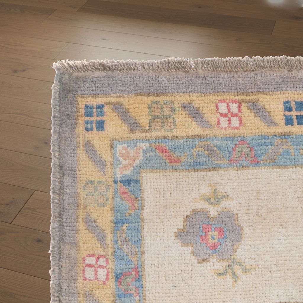 Hand-knotted Oushak Carpet 268 x 353 (cm) 8.10 x 11.7 (ft)